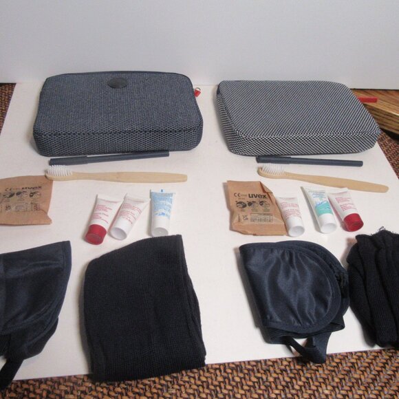PAIR BRAND NEW AIR FRANCE Business Amenity Kit w/ Clarins Toiletry Bags Complete - Picture 2 of 3